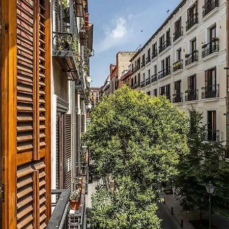 Nice Apartment Near Gran Via Val27 Madrid Exterior photo