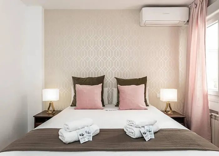Nice Apartment Near Gran Via Val27